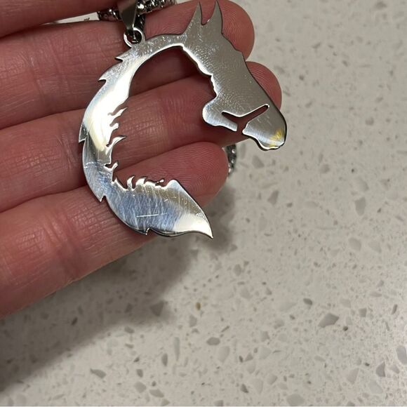 Hollow Stainless Steel Horse Head Animal Pendant Necklace - Picture 7 of 13